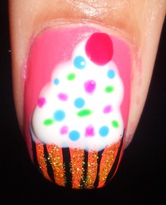 Cupcake Fingernail Design